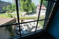 World Hostel - Old Town