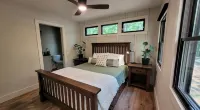 Valley Overlook, Peninsula, Ohio - Luxury Cabin adjoins National Park