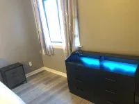 2 BR 2 BA Cozy Retreat Near Everything