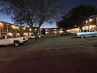 Ranch House Inn and Suites - Motels
