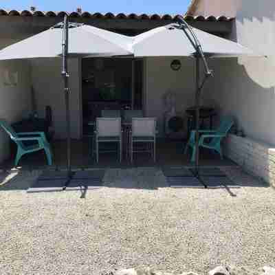 Villa Louise  Air-Conditioned Villa with Heated Pool Hotel Exterior