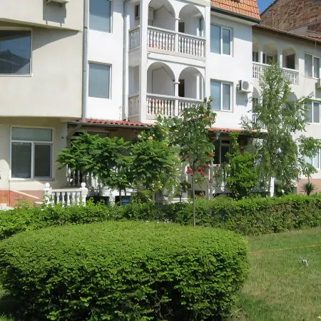 Bravo Apartments