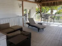 Tropical Gateway to the Beaches. Caribbean Tiki Hut feeling - w/m discounts - Beach