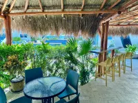 Beachfront Puerto Morelos Condo, Ground Floor, Pool, Rooftop Views, Walk to Town
