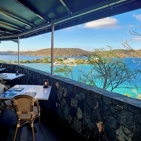 Villa East - Panoramic waterfront view - Best location