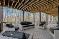 Modern Luxury Lakehouse w/ Private Dock on Lanier! - 3-Star