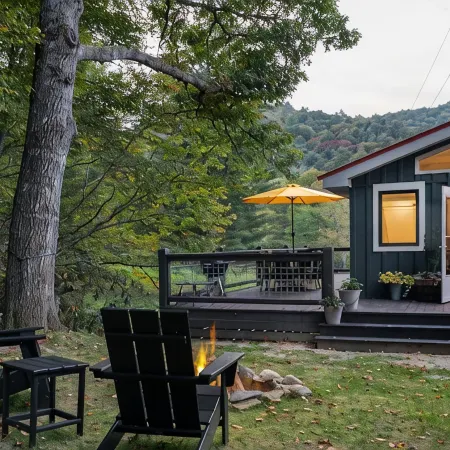 Cozy and comfortable, recently update studio house near Highlands and Cashiers