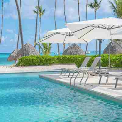 Charming & Relaxing Pool View Apartment at Playa Coral / Beach Access & Balcony Fitness & Recreational Facilities