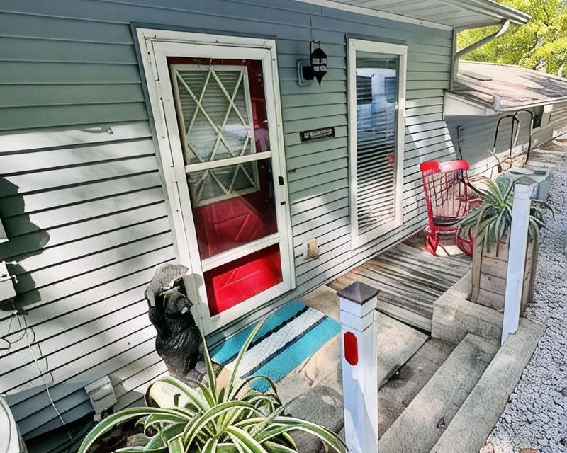 Photo 3 of 6