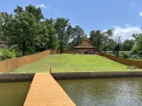 Lakefront Oasis with Private Boat Dock on Lake Palestine - 4 stjerner