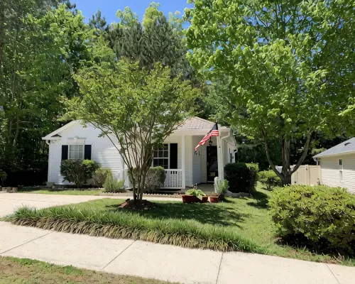 Pet friendly 1,150 sqft one story, 3 bedrooms, 2 full bath home Hotele w: Apex