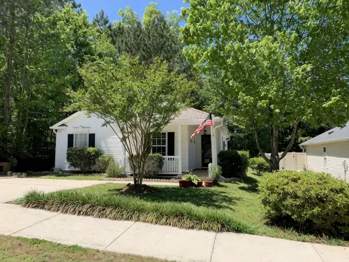 Pet friendly 1,150 sqft one story, 3 bedrooms, 2 full bath home