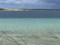 BEAUTIFUL LAKE FRONT NEWLY RENOVATED COTTAGE 2021 ジェリッシュ・タウンシップのホテル
