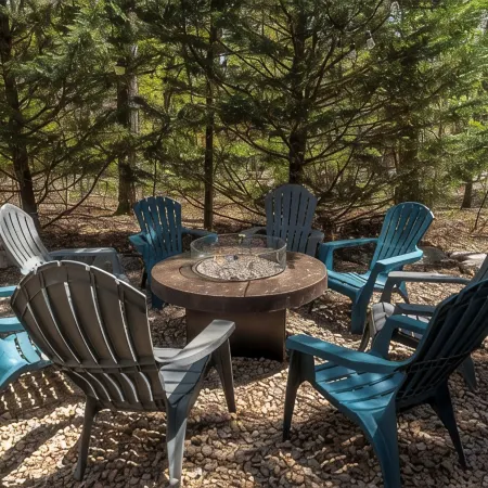 Lazy Bear Lodge / Game Room / Theater Room / Hot Tub