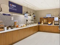 Holiday Inn Express Mentor Banquet Center by IHG - breakfast