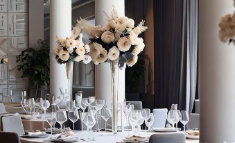 Ambasador Hotel - Housity