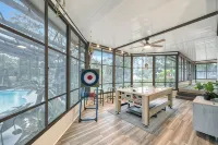 Beautiful Lake getaway with pool, upgraded, pet friendly with lots of extras!!