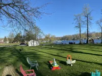 Charming Lakefront Cottage