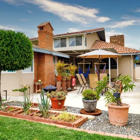 Lovely Casita, Quality Lodging by the Beach.