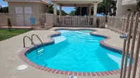 Beautiful sunsets & steps from the beach! Comfortable apartment, great location! - Pool