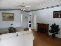 Water Front Living-Gulf Access- Near Gulf Beaches - Wifi