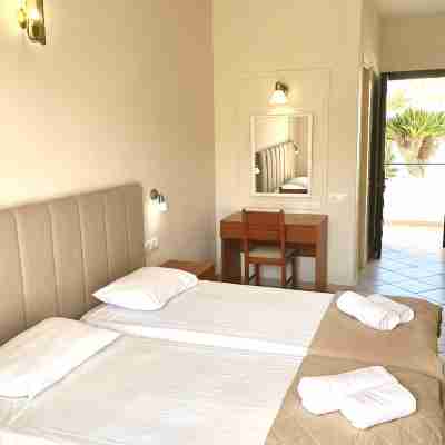 Oasis Beach Club Rooms