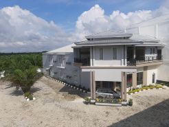 Hanlis Hotel Sampit