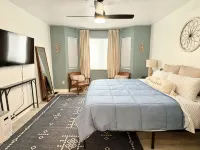 Restful Nest A 3bd&2ba in Midtown Anchorage - Boutique