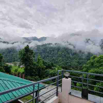 Aranyaka River Resort Rooms