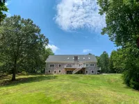 Large RENOVATED 6 bedroom 5 bath private home with LOTS of space!