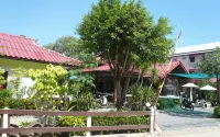 Baan Lamai Resort