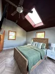 3-bedroom house in marvelous Goshen. Luxury cabin vibes for your getaway. - 4-Star
