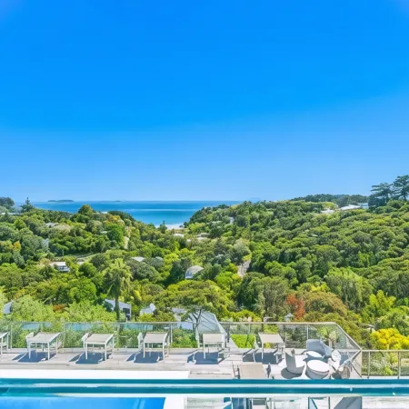 Villa Topaz at Palm Beach by Waiheke Unlimited