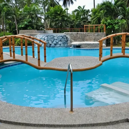 Crystal Paradise Resort Spa & Winery