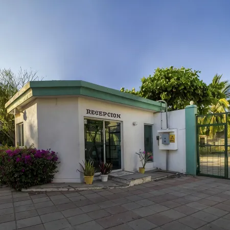 Hotel Parotas Manzanillo