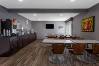 Super 8 by Wyndham South Holland - 2-Star