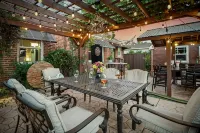 Magical-Dwntwn Lodi, Hot Tub, Firepit, Wine Tasting, Backyard Oasis - Pools