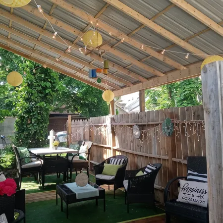 Hurry WE'Re Filling Fast! Downtown Short Walk to Food Bars & Ferrys. Sleeps 18!