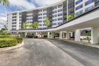 Enjoy the crystal white sands of Siesta Key!