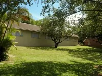 Near Big 5 Numbi Lodge