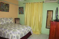 Elegant & Stylish 2BR Condo New Kingston - 2-نجوم