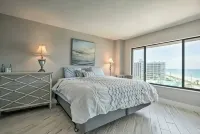 Oceanfront, 2 Bed Condo. Pool.  Amazing Views from All Rooms of Ocean and Beach - balcony