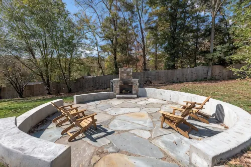 PETS, large fenced yard, full kitchen, 6 min to A-ville. - Wifi