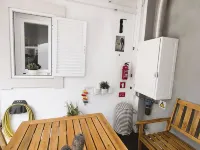 Studio for two guests with patio/terrace, air conditioning and wifi Hotels in Quelfes