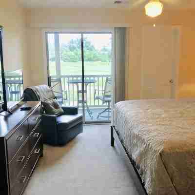 Golfer's Paradise! Condo on the 4th@Trueblue, Community Pool, Proximity to beach Rooms