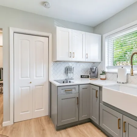 Perfect One-Bedroom- 10 Mins from Clearwater Beach Hotéis em Largo