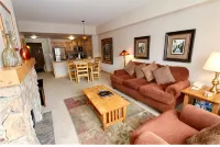 Gorgeous 1 Bedroom 1 Bath Condo in Center Village, Copper Mountain