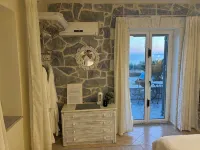 Pool, Amazing Sea View Master bedroom suite, King Bed, Outdoor Shower for 2 - Apartments