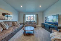 -:- Cowboy Casa -:- Modern New Construction - 3BR+