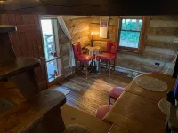 Magical Log Cabin Nestled by Creeks, Shenandoah Valley - 3성급